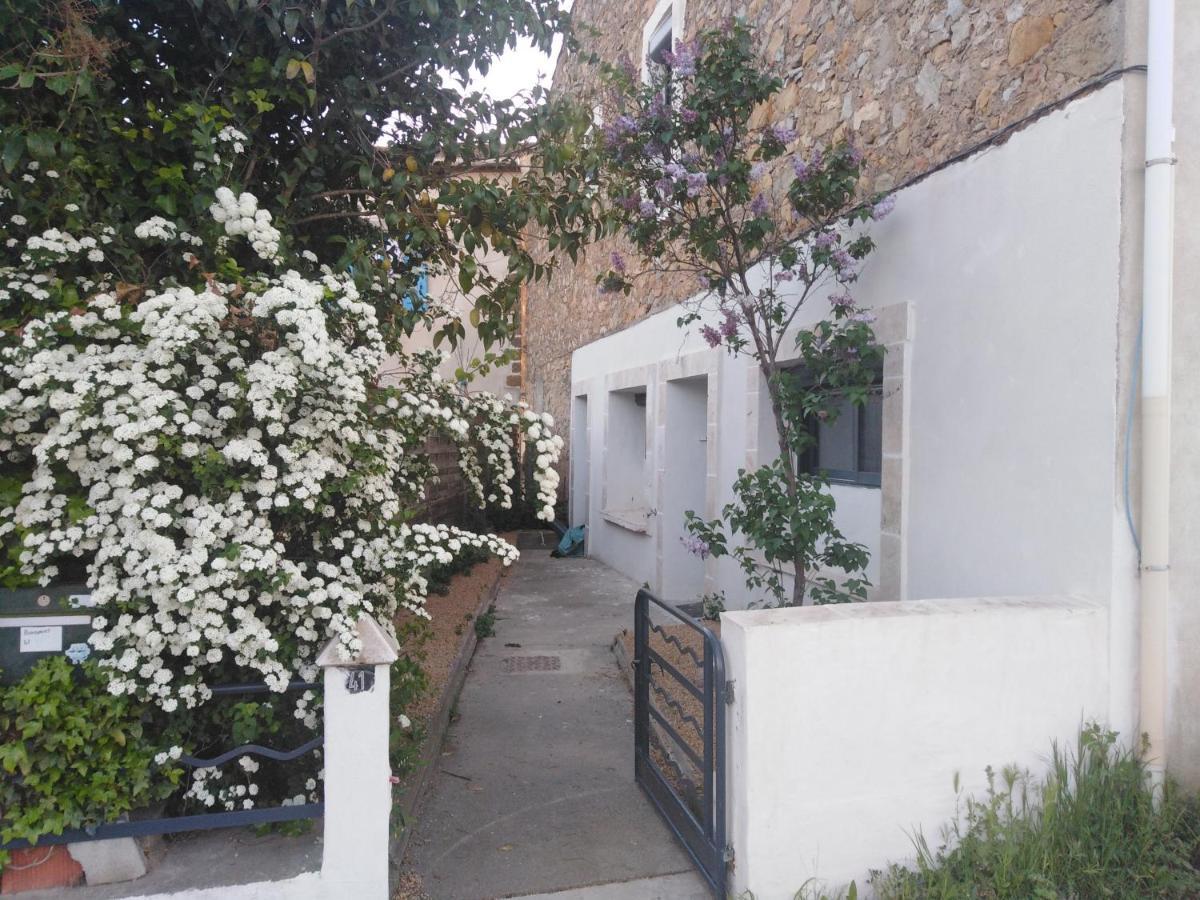 Maison A Bizanet Avec Piscine Exterior photo
